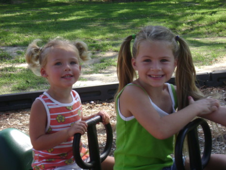 print a poster - Little Girls At Park - DSC00798.jpg