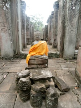 posterbrain - Stone Statue - ohmybuddha.jpg