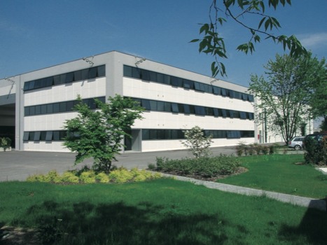 blow up photos - Large Building Trees Grass Blue Sky - LSItalymfgt.jpg