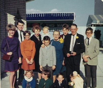 promo - Photograph - GrandparentswithGrandkidsOnlyL.jpg