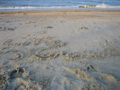 enlarging photos to poster size - Beach Sand - Life_is_Good.jpg