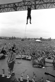 how -  - PearlJamw211.jpg