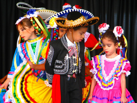 poster - Spanish Children In Festival Clothes - 605649548_9bd25228ec.jpg