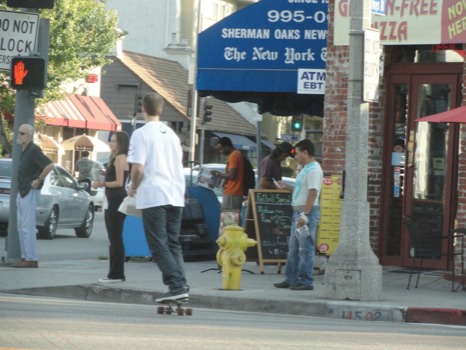 how to enlarge photo - Skating Shoes White t Shirt - DSC00172JPG.jpg
