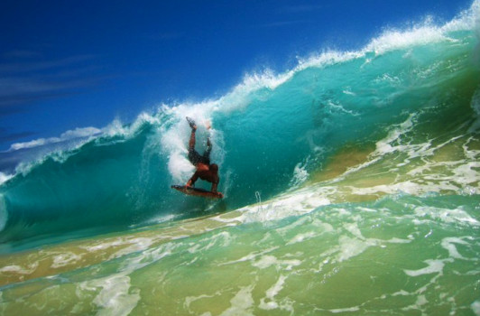blow - Surfing - Picture_2.png