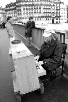 poster - Street Piano Playing Man - jazzontheSeine.jpg