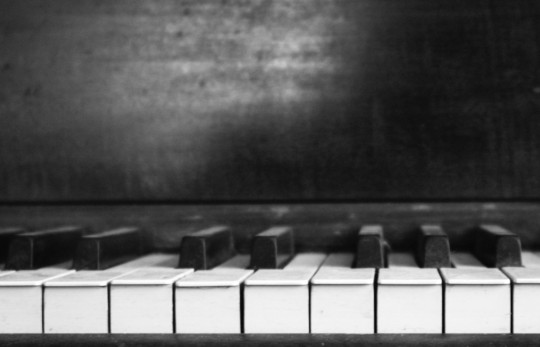 poster size photo - Piano - 3nini.jpg