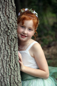 print a poster - Flower Girl - Savannah_by_tree.jpg