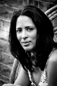 print a poster - Photo Of Woman In Sundress - nildabw_2.jpg