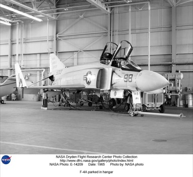 printing - Jet Plane In Warehouse - phantomF4a.jpg