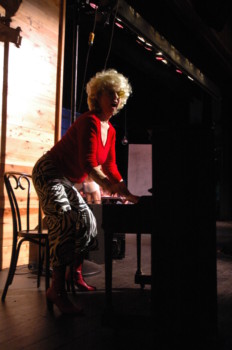 posterbrain - Piano - Full_Monty_1291.jpg