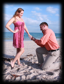 blow - Man Proposing To Woman On Beach - sm3.jpg