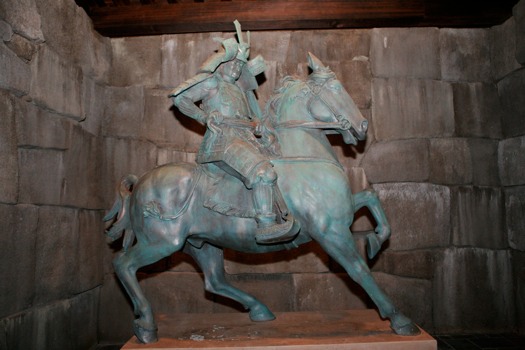 posterbrain - Man On Horse Statue - IMG_3630.JPG.jpg