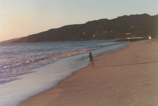 print a poster - Kid Walking On The Beach - CCF04082011000101.jpg