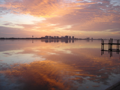 posterbrain - Lake With City In Distance - DSC01374.jpg