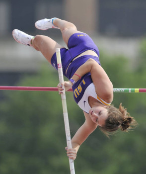 print a poster - Pole Vault - Lauren.jpg