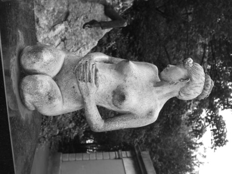 print a poster - Statue Woman - Ireland_070_1.jpg