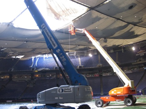 blow up pictures to poster size - Hydraulic Lift - Metro_Dome_2.JPG.jpg