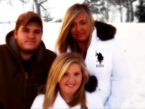 convert - Women's White Coat - Me_and_Kids_2010_Snow.jpg