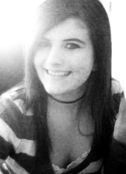 print a poster - Girl Choker Necklace Striped Shirt - Ellie_pic_2009.jpg