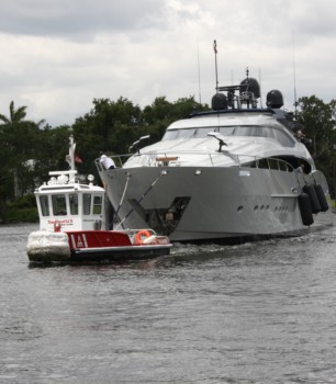 poster brain - Ship - Yacht_Tow_4.jpg