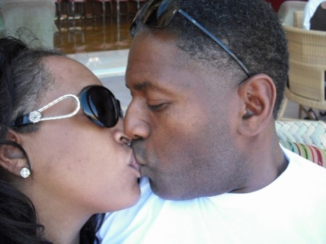 enlarge - Man Woman Kissing Sunglasses White Shirt - AZ1.jpg