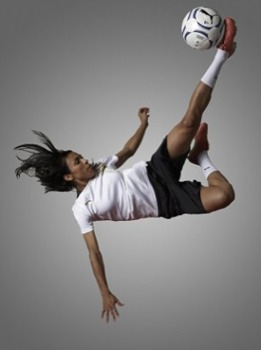 posterbrain - Soccer Player Woman Kicking Soccer Ball - MartaVieiradaSilva2.jpg