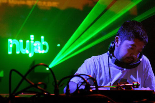 how - Dj Headphones - Nujabes.jpg