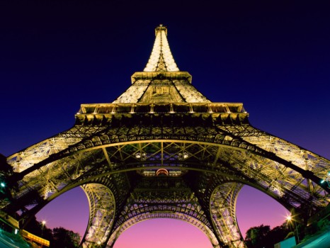 make a picture into a 27 x 40  - Eiffel - effiel_tower.jpg