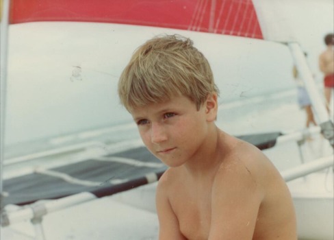 discount - Face - pensivelittleboy.tif