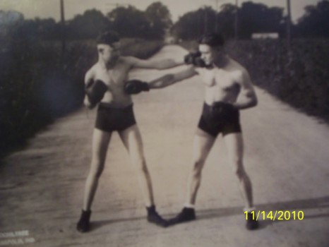digital pictures to posters - Boxing Gloves For Men - 100_0576.jpg