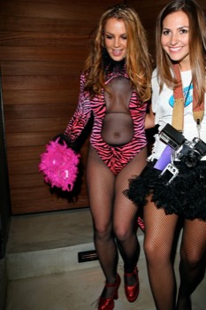 print a poster - Britney Spears Striped Body Suit Red Bumps - 52620celebcityeubritneyhallowe.jpg