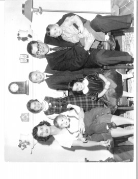print a poster - Family Photo - Family_copy.tif