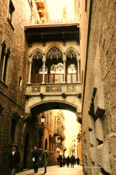 print a poster - Bulding - barcelonabalcon24x36txt.jpg