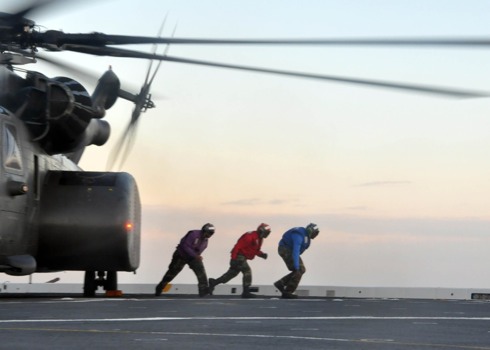 print a poster - Helicopter Land With Soldier - 110614NVL218303.jpg