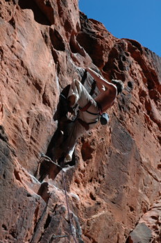 print a poster - Man Mountain Climbing - DSC_0048.jpg