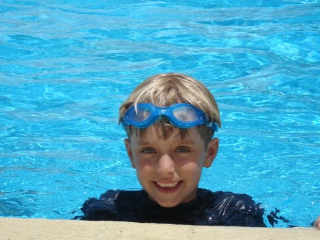 poster brain - Swim Goggles - Hawaii_2009_002.JPG.jpg