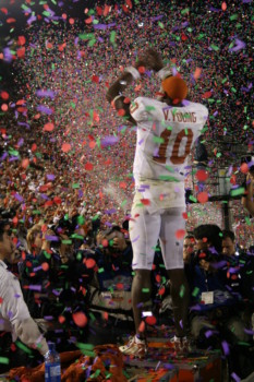 make - Football Victory - vince_young.jpg