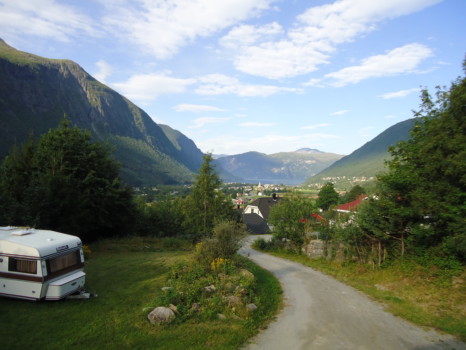 who - Road Mountains - DSC01880.jpg