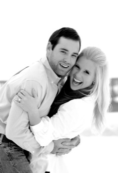 print a poster - Man Woman Hugging Smiling - DSC44763x57.jpg