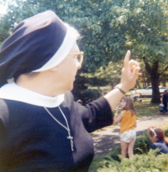 print a poster - Nun's Habit - img010.jpg