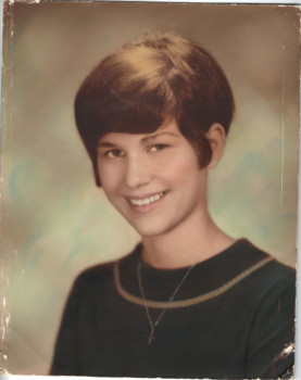 print a poster - Woman Wearing Dress With Necklace - Mom_1.jpg