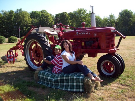 brain - People In Front Of Red Tractor - 100_1393.jpg