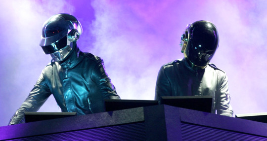 print a poster - Helmets - 05_daft_punk_100307.jpg