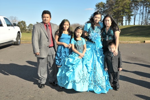 print a poster -  - 24x36DanyFamilia.jpg