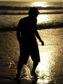 picture - Men's Shorts - Zach_Beach_Silhoutte_2010.bmp
